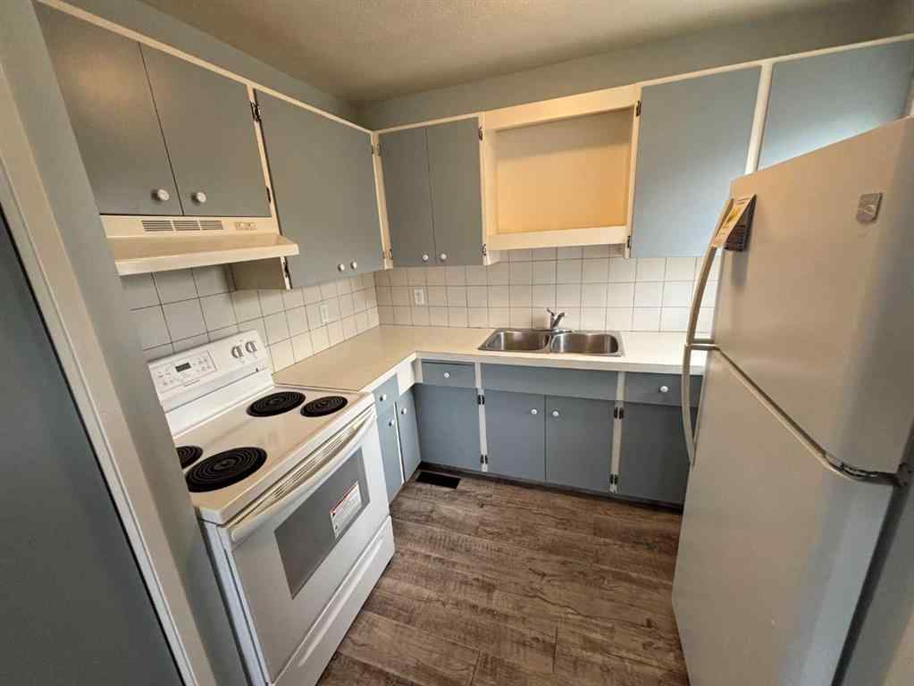 MLS® A2239490 - 7409 98B Street  in North End Peace River, Residential