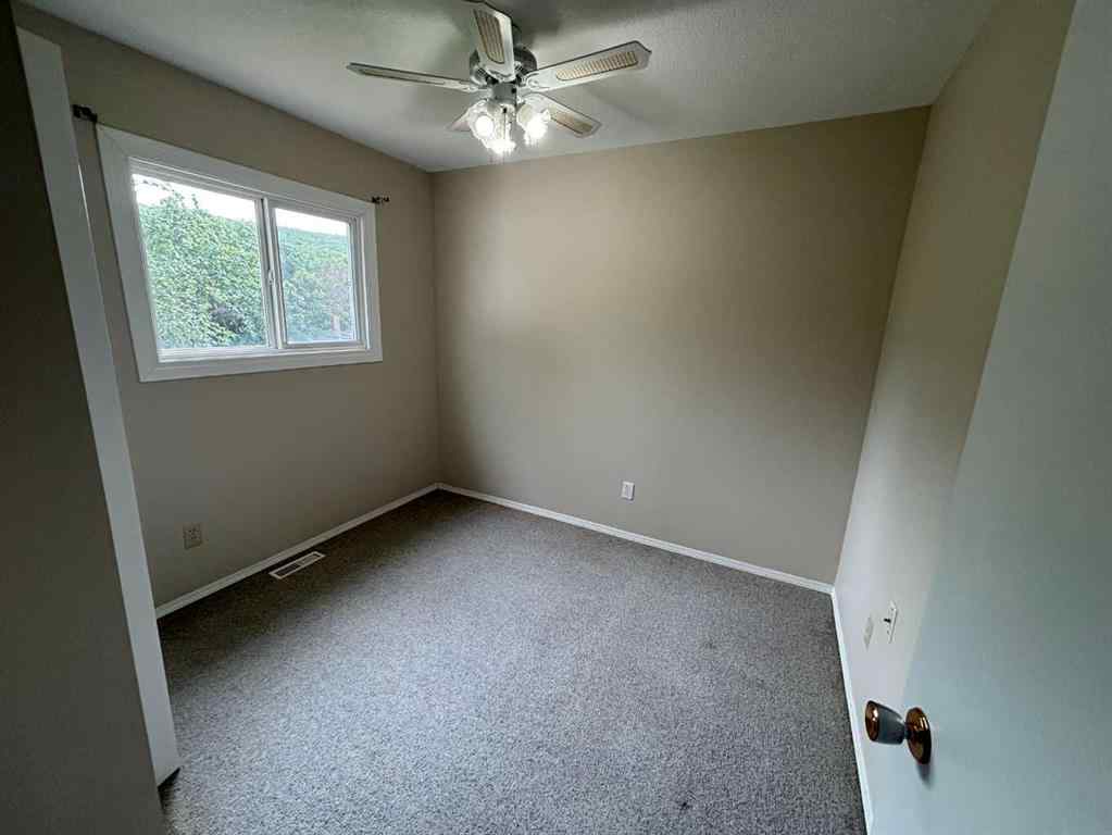 MLS® A2239490 - 7409 98B Street  in North End Peace River, Residential