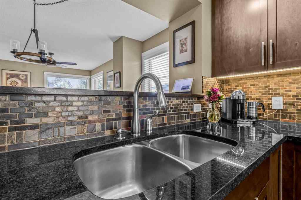 MLS® A2239491 - 55 Aspen Hills Common SW in Aspen Woods Calgary, Residential