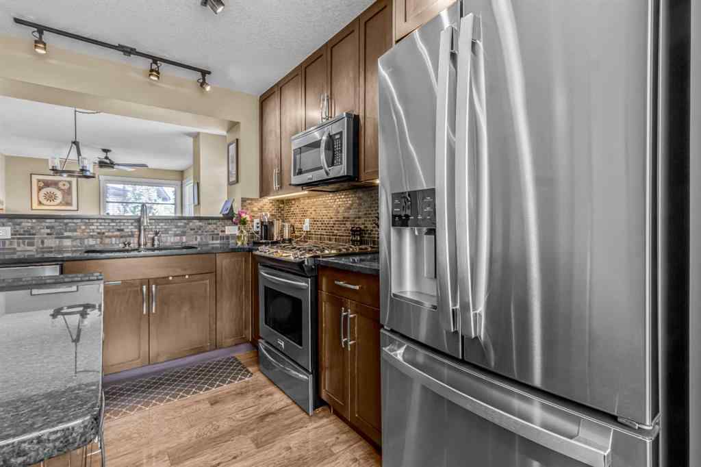 MLS® A2239491 - 55 Aspen Hills Common SW in Aspen Woods Calgary, Residential