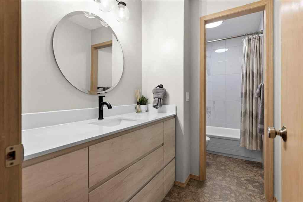 MLS® A2239494 - 75 Hawkside Close NW in Hawkwood Calgary, Residential
