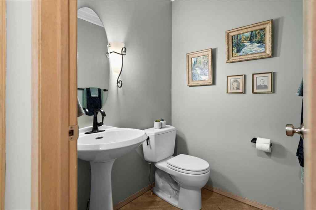 MLS® A2239494 - 75 Hawkside Close NW in Hawkwood Calgary, Residential