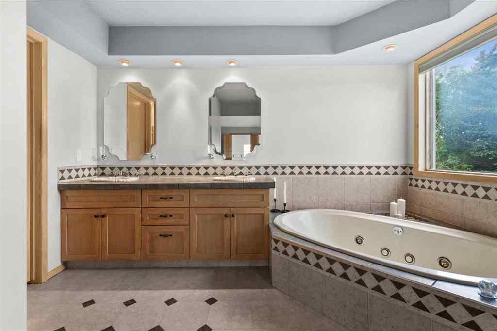 MLS® A2239494 - 75 Hawkside Close NW in Hawkwood Calgary, Residential