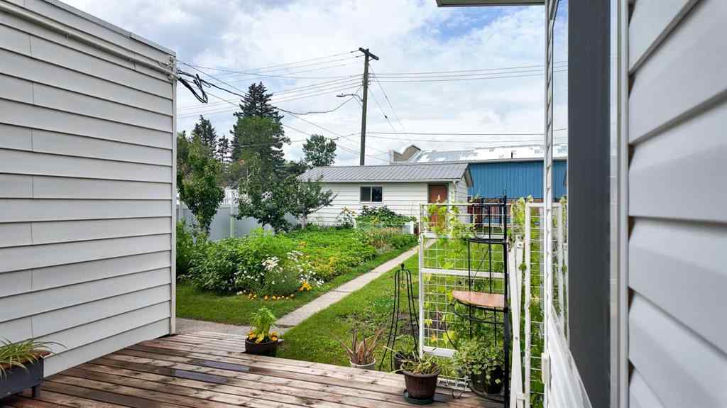 MLS® A2239501 - 2124 20 Street  in NONE Delburne, Commercial
