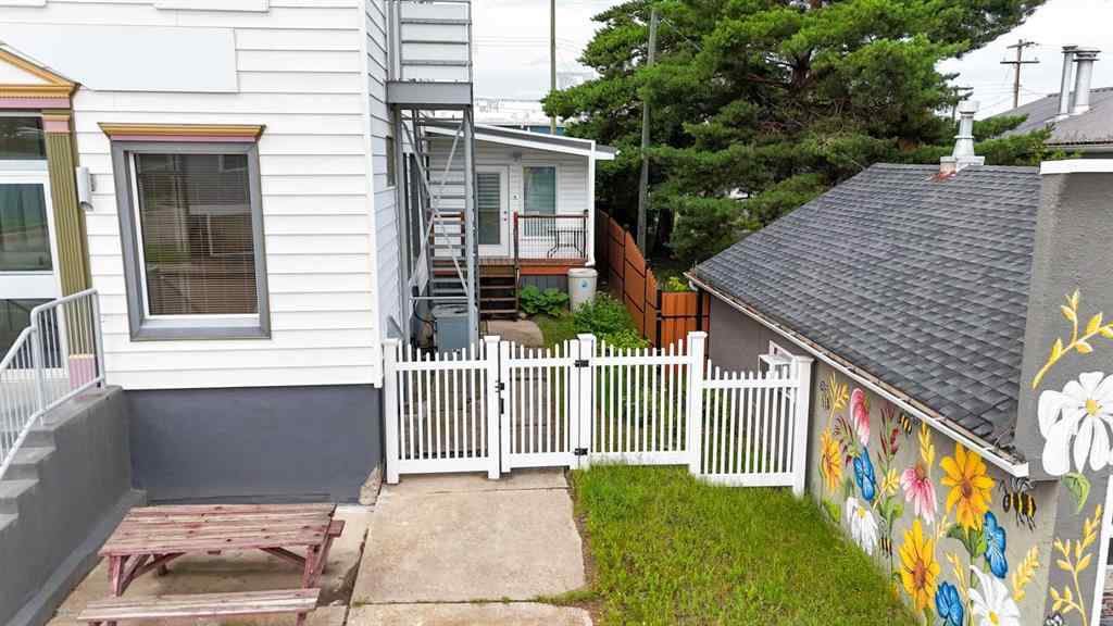 MLS® A2239501 - 2124 20 Street  in NONE Delburne, Commercial