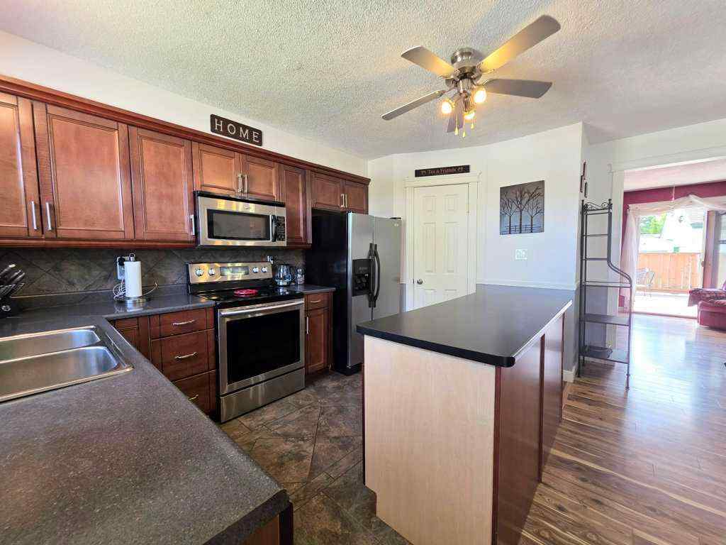 MLS® A2239521 - 713 6 Avenue NE in NONE Slave Lake, Residential