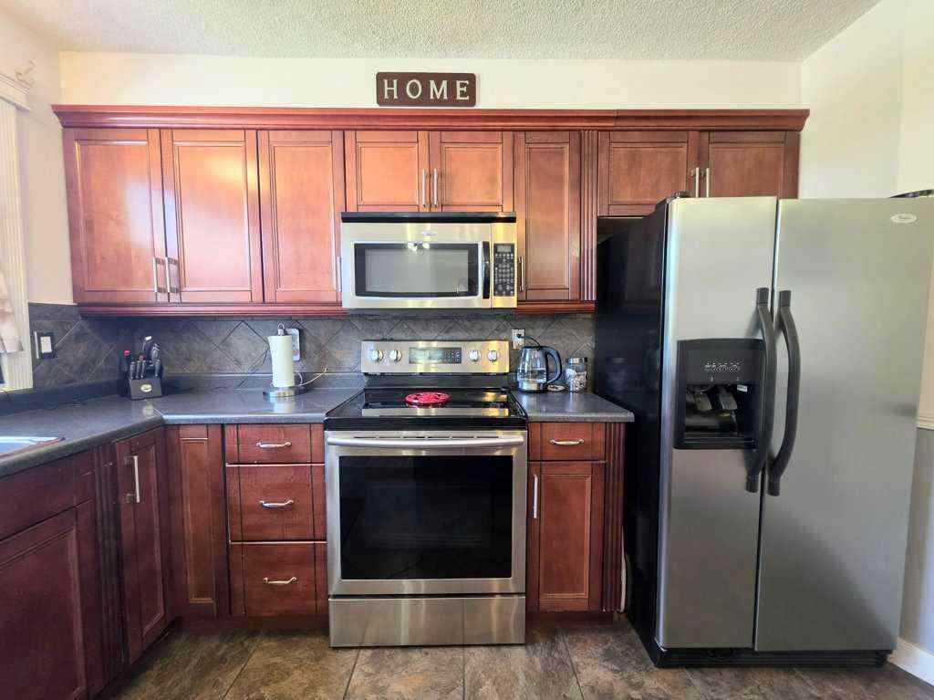 MLS® A2239521 - 713 6 Avenue NE in NONE Slave Lake, Residential