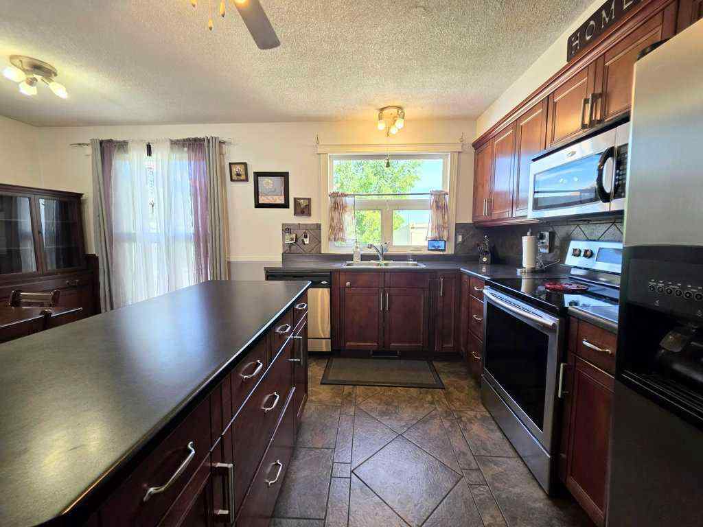 MLS® A2239521 - 713 6 Avenue NE in NONE Slave Lake, Residential