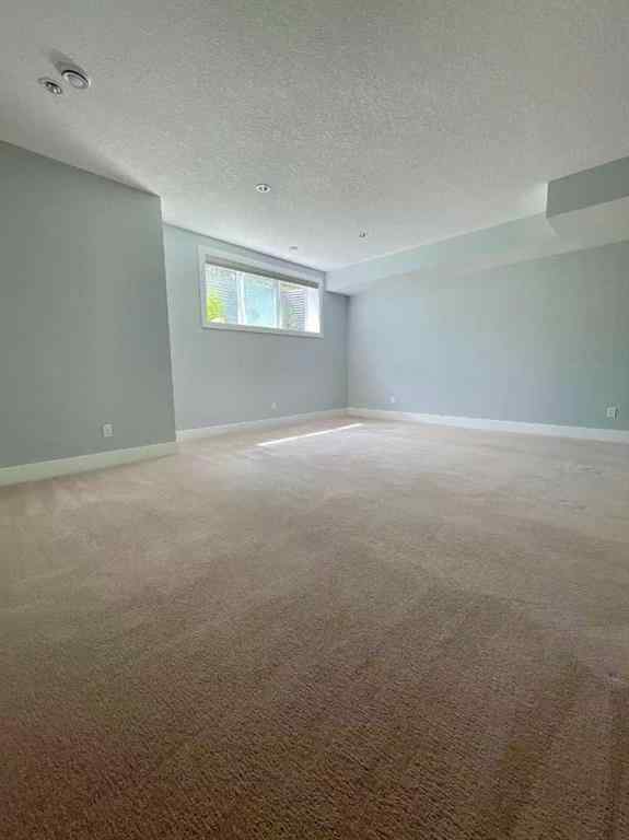 MLS® A2239529 - 403 20 Avenue NW in Mount Pleasant Calgary, Residential