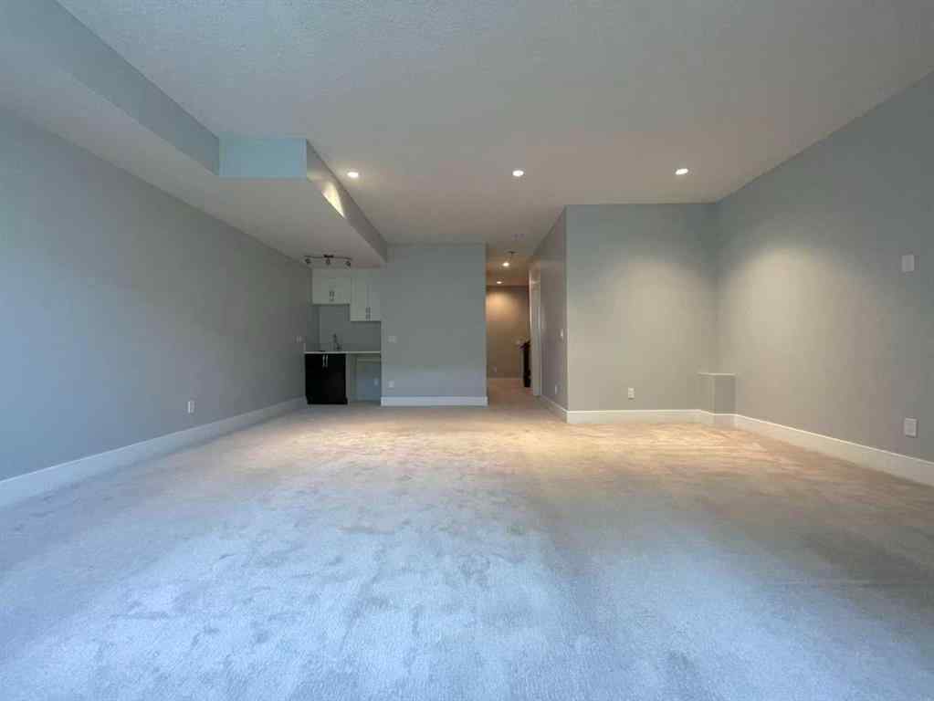 MLS® A2239529 - 403 20 Avenue NW in Mount Pleasant Calgary, Residential