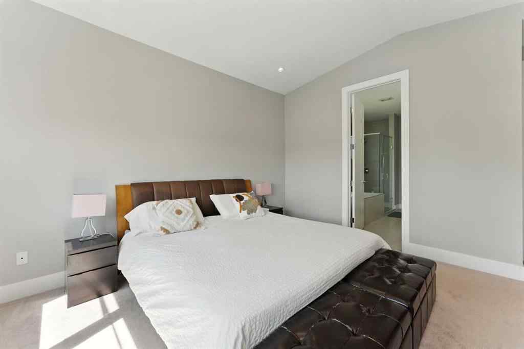MLS® A2239529 - 403 20 Avenue NW in Mount Pleasant Calgary, Residential