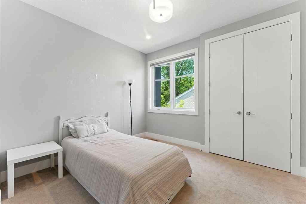 MLS® A2239529 - 403 20 Avenue NW in Mount Pleasant Calgary, Residential
