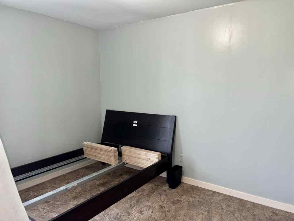 MLS® A2239549 - 5024 52 Street  in NONE Mannville, Residential