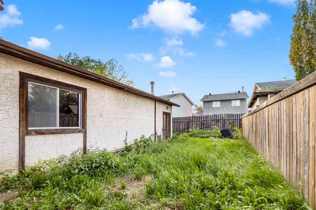 MLS® A2239552 - 180 Wolverine Drive  in Thickwood Fort McMurray, Residential