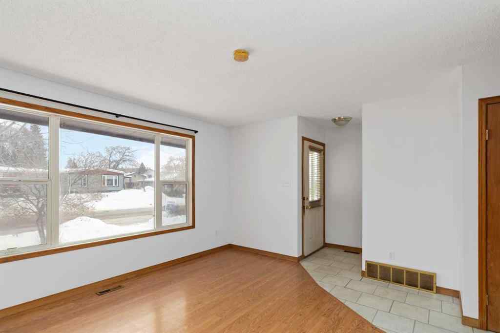 MLS® A2239552 - 180 Wolverine Drive  in Thickwood Fort McMurray, Residential
