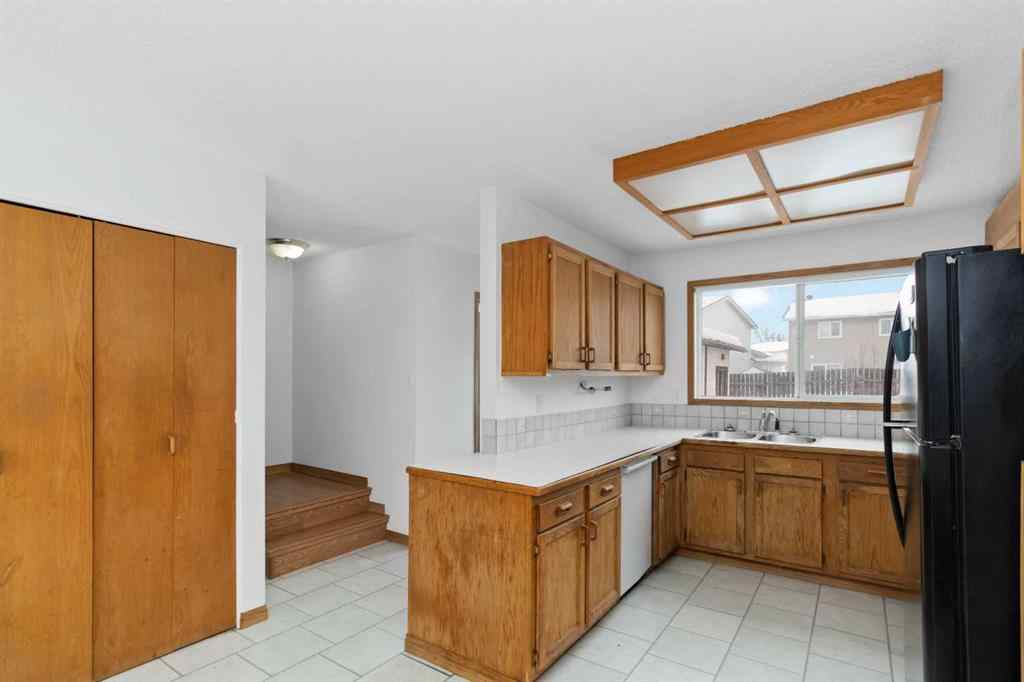 MLS® A2239552 - 180 Wolverine Drive  in Thickwood Fort McMurray, Residential