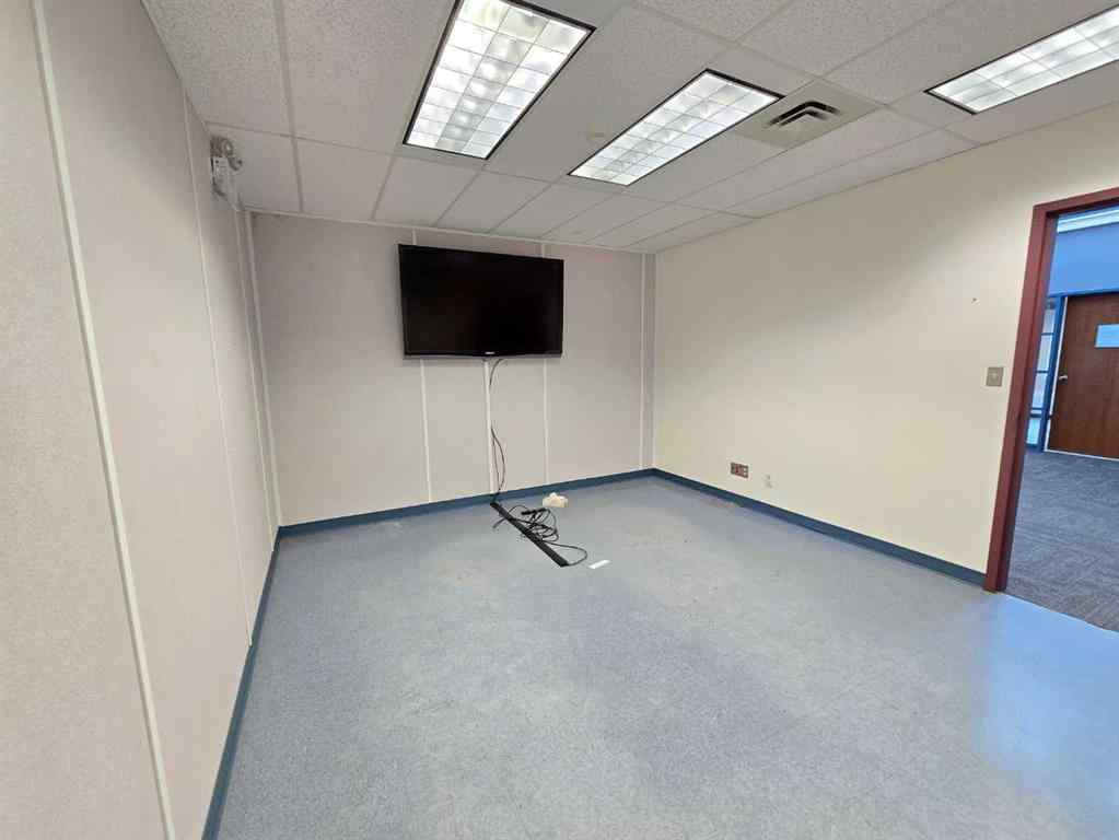MLS® A2239563 - 4512 46th Street  in NONE Olds, Commercial