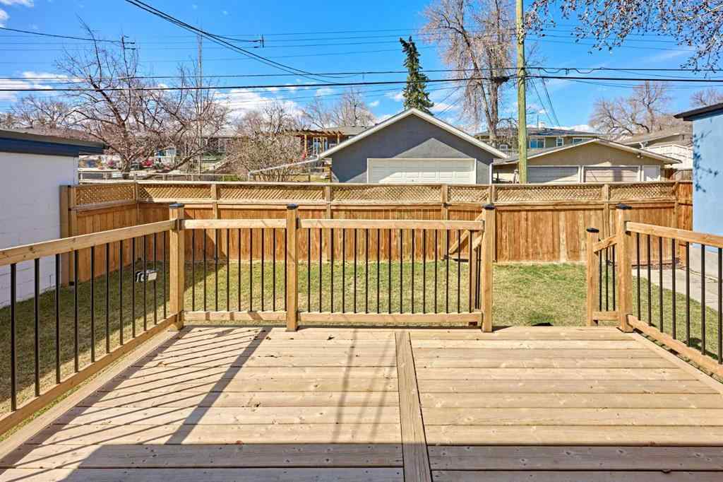 MLS® A2239567 - 77 Hartford Road NW in Highwood Calgary, Residential