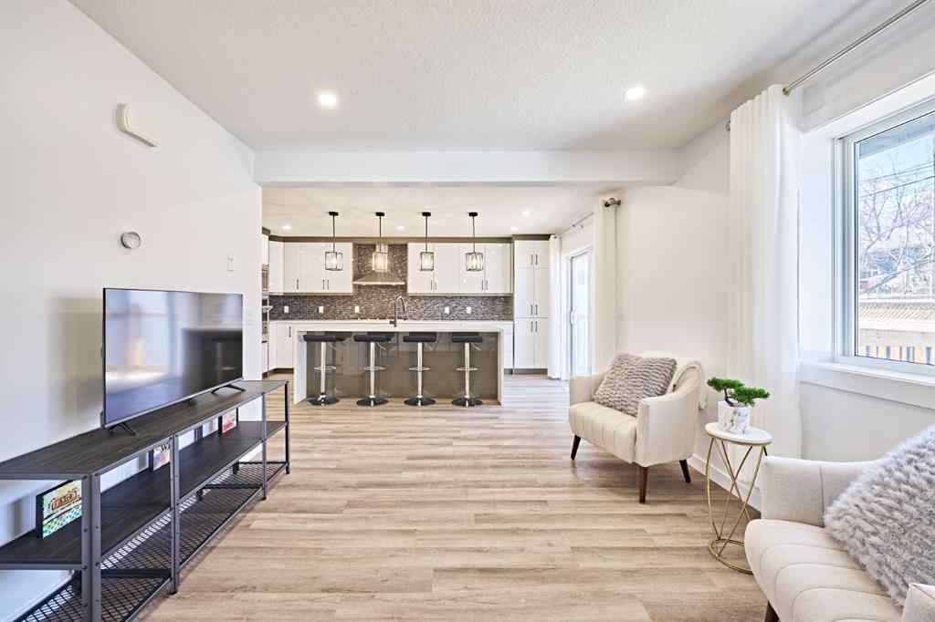 MLS® A2239567 - 77 Hartford Road NW in Highwood Calgary, Residential