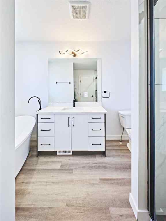 MLS® A2239567 - 77 Hartford Road NW in Highwood Calgary, Residential