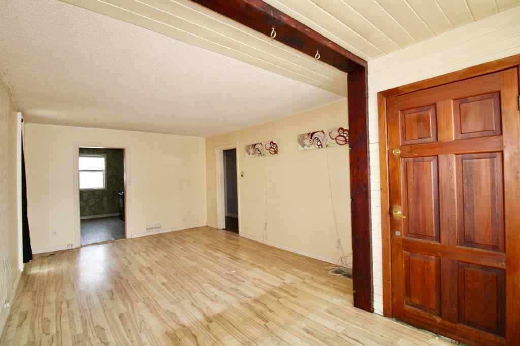 MLS® A2239570 - 9509 102 Street  in Swanavon Grande Prairie, Residential
