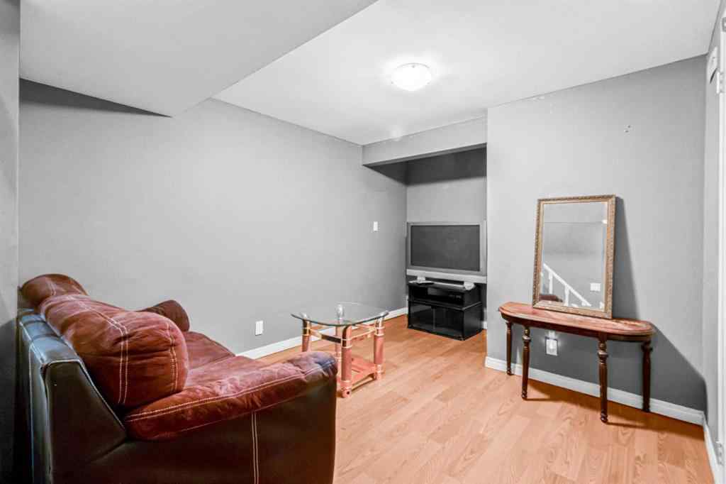 MLS® A2239575 - 55 Penworth Close SE in Penbrooke Meadows Calgary, Residential