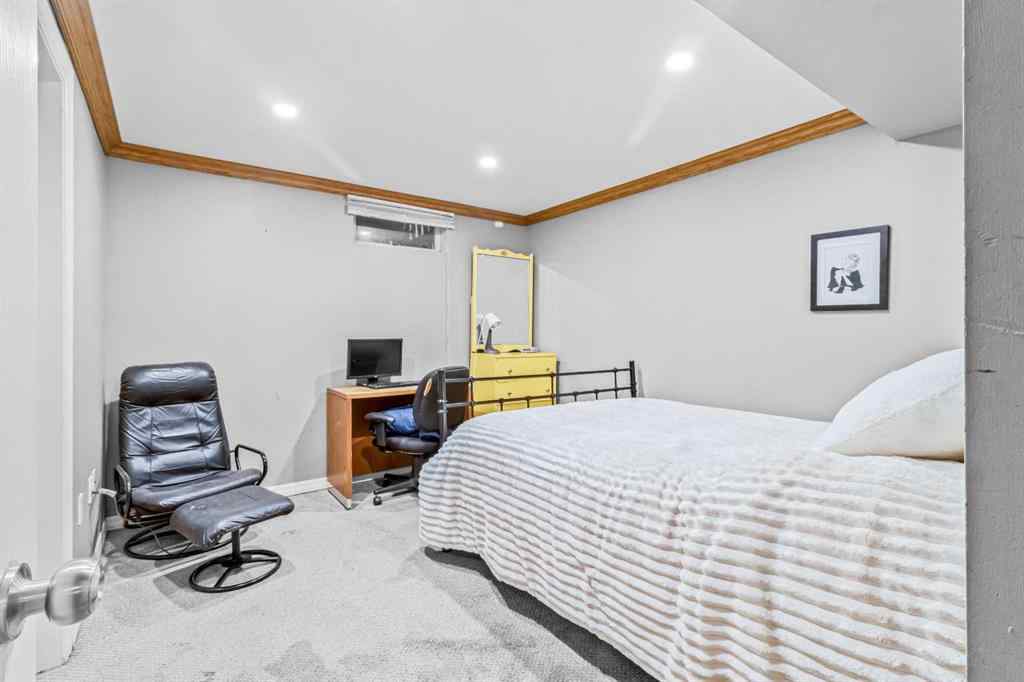 MLS® A2239575 - 55 Penworth Close SE in Penbrooke Meadows Calgary, Residential