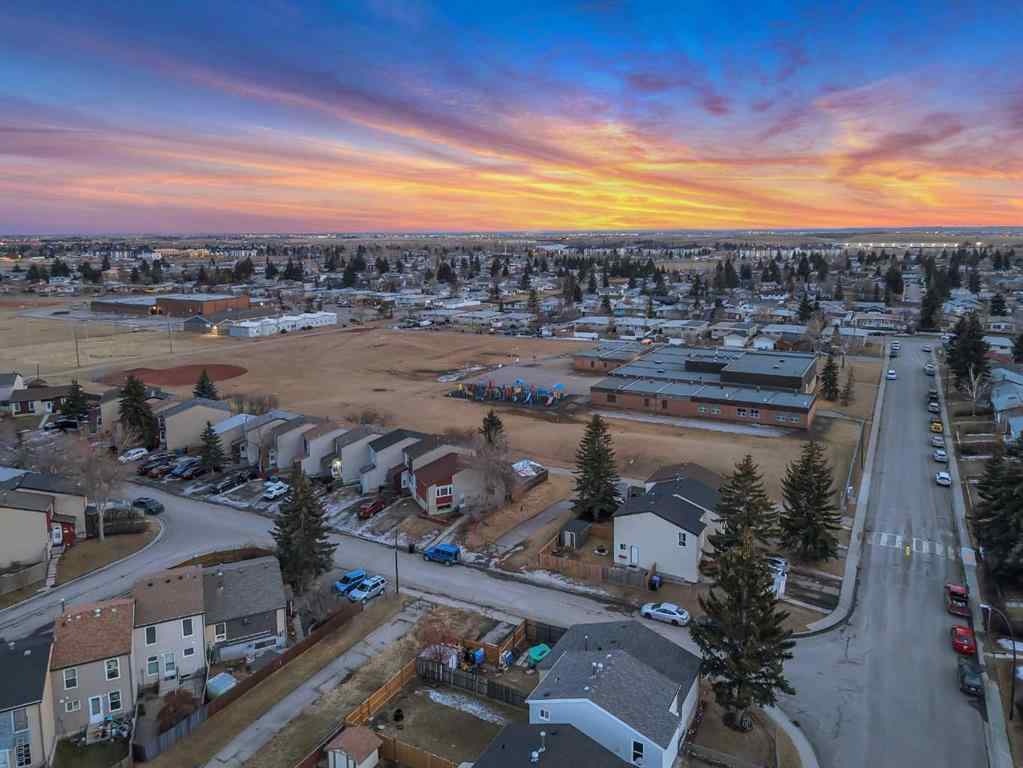 MLS® A2239575 - 55 Penworth Close SE in Penbrooke Meadows Calgary, Residential