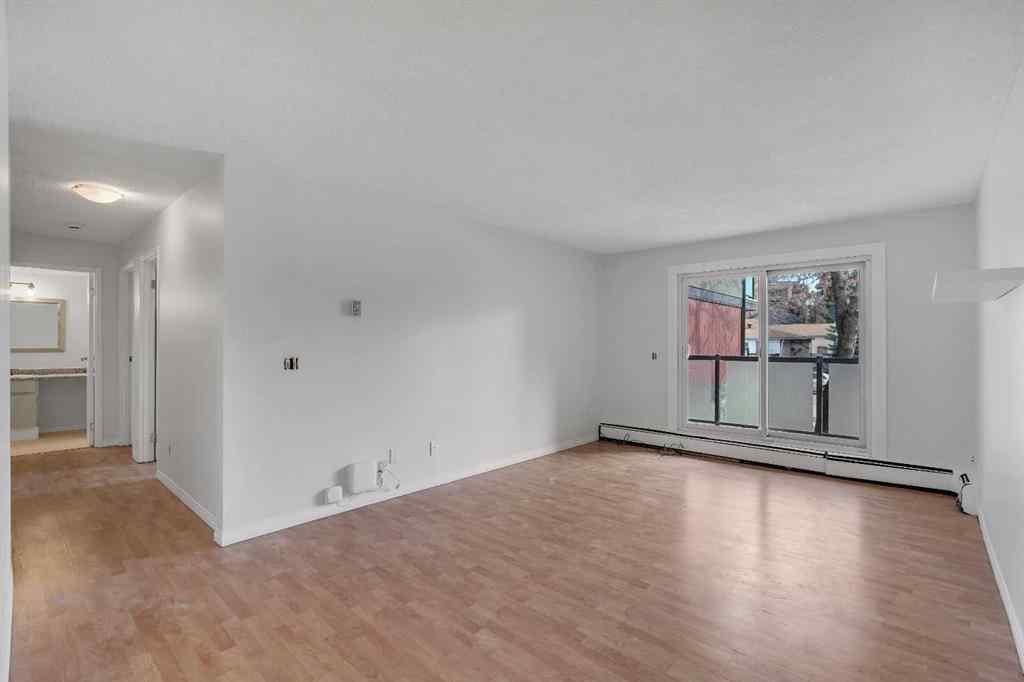 MLS® A2239591 - Unit #206 1915 26 Street SW in Killarney/Glengarry Calgary, Residential