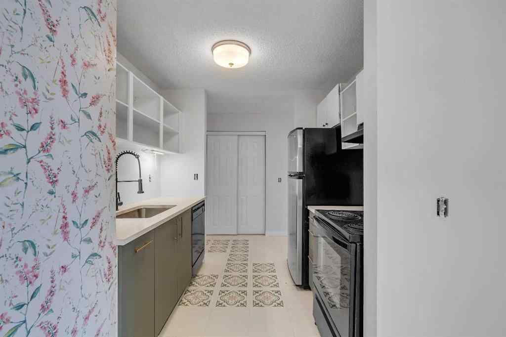 MLS® A2239591 - Unit #206 1915 26 Street SW in Killarney/Glengarry Calgary, Residential