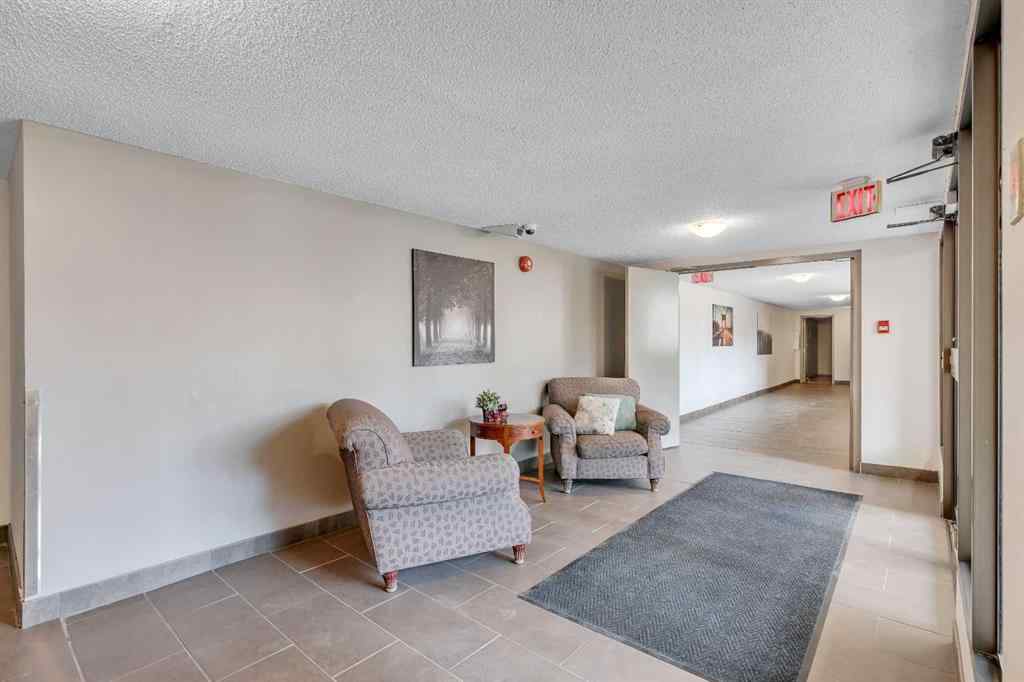 MLS® A2239591 - Unit #206 1915 26 Street SW in Killarney/Glengarry Calgary, Residential