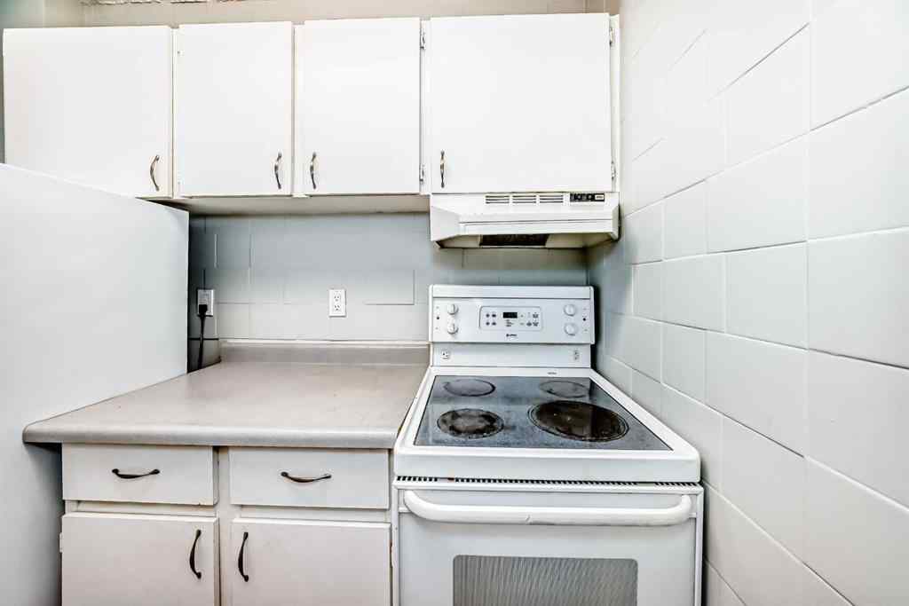 MLS® A2239601 - Unit #303 314 14 Street NW in Hillhurst Calgary, Residential