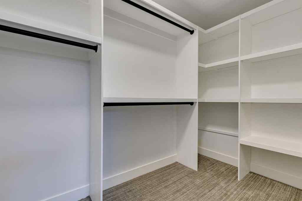 MLS® A2239607 - 3723 Richmond Road SW in Killarney/Glengarry Calgary, Residential