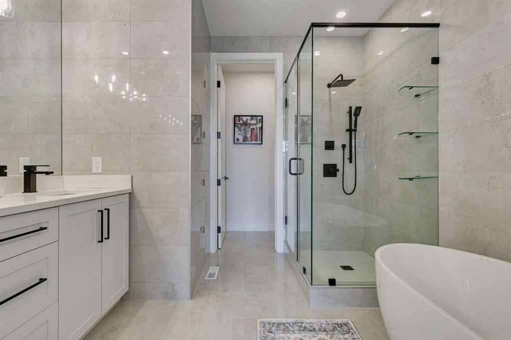 MLS® A2239607 - 3723 Richmond Road SW in Killarney/Glengarry Calgary, Residential
