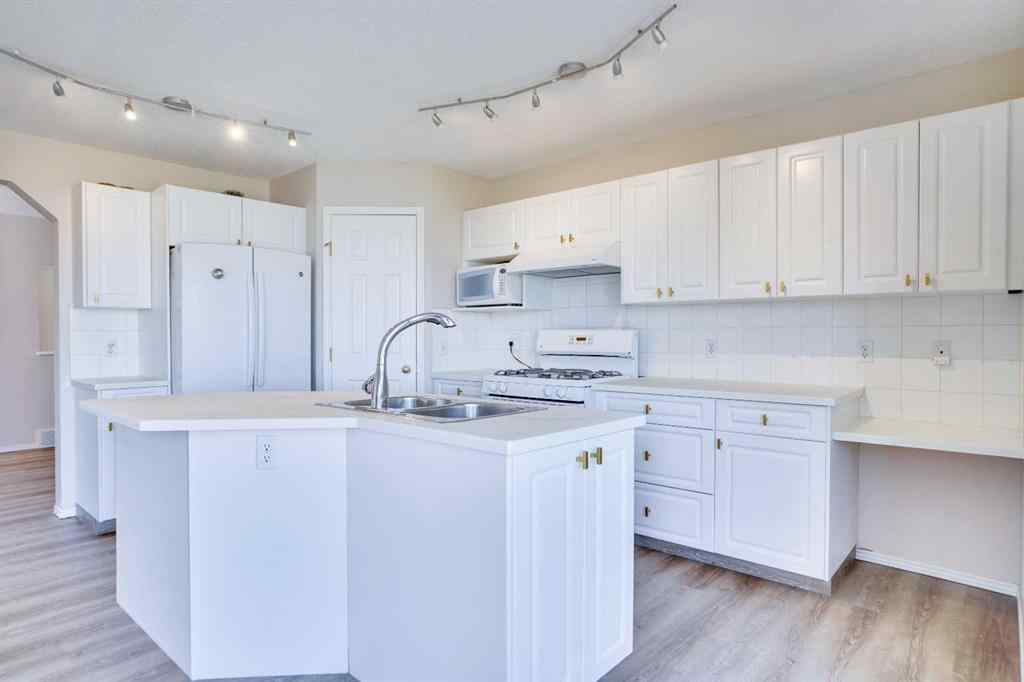 MLS® A2239610 - 21 Panorama Hills Way NW in Panorama Hills Calgary, Residential