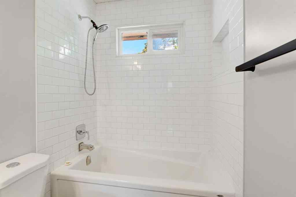 MLS® A2239612 - 11105 93A Street  in Mountview Grande Prairie, Residential