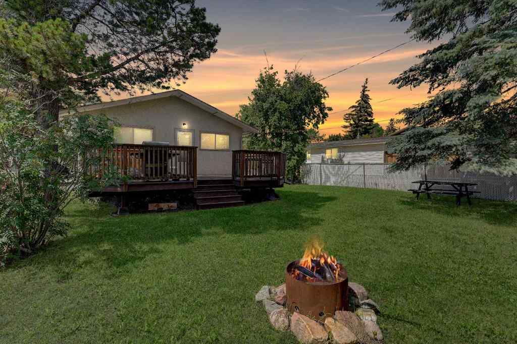 MLS® A2239612 - 11105 93A Street  in Mountview Grande Prairie, Residential