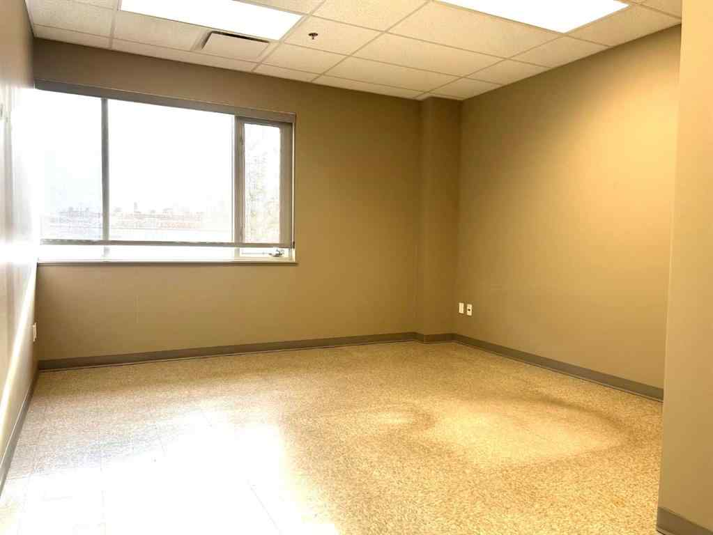 MLS® A2239614 - 657 3 Street SE in SE Hill Medicine Hat, Commercial