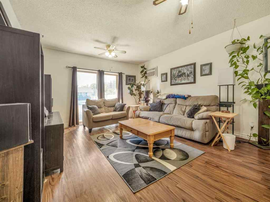 MLS® A2239618 - 1611 24 Street S in Agnes Davidson Lethbridge, Residential