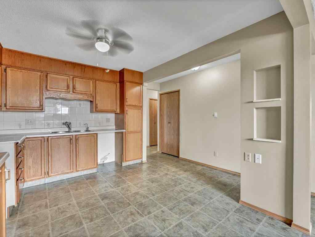 MLS® A2239639 - Unit #225 3090 15 Avenue SE in Crestwood-Norwood Medicine Hat, Residential