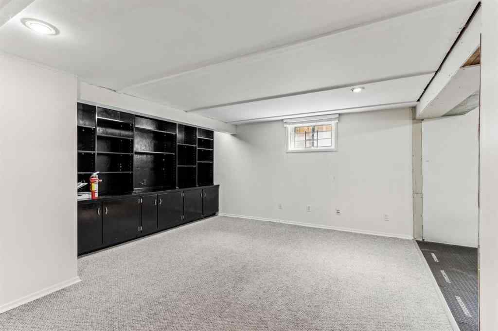 MLS® A2239672 - 139 Cornwallis Drive NW in Cambrian Heights Calgary, Residential