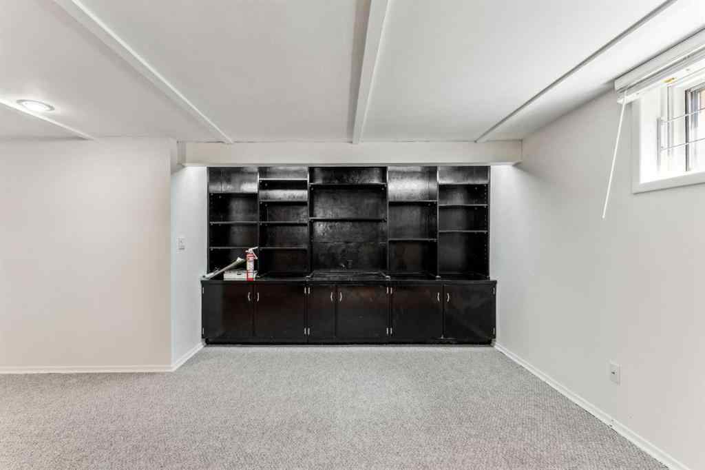 MLS® A2239672 - 139 Cornwallis Drive NW in Cambrian Heights Calgary, Residential