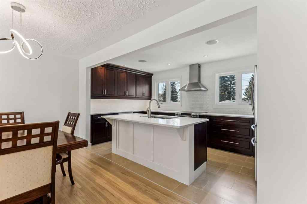 MLS® A2239672 - 139 Cornwallis Drive NW in Cambrian Heights Calgary, Residential