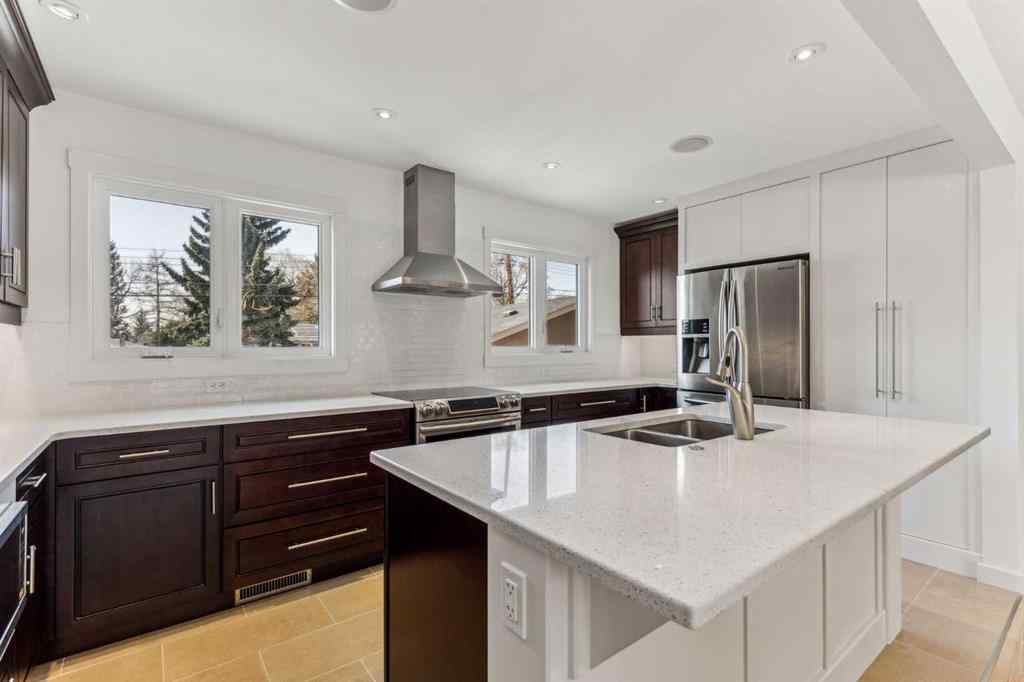 MLS® A2239672 - 139 Cornwallis Drive NW in Cambrian Heights Calgary, Residential