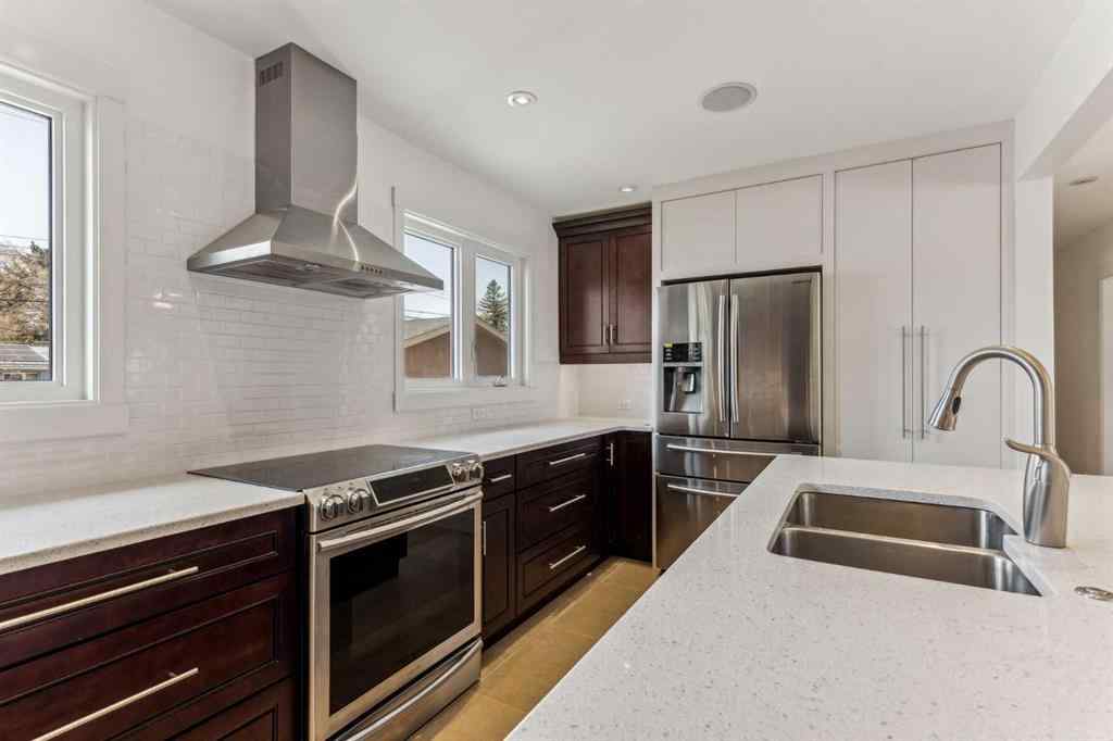 MLS® A2239672 - 139 Cornwallis Drive NW in Cambrian Heights Calgary, Residential