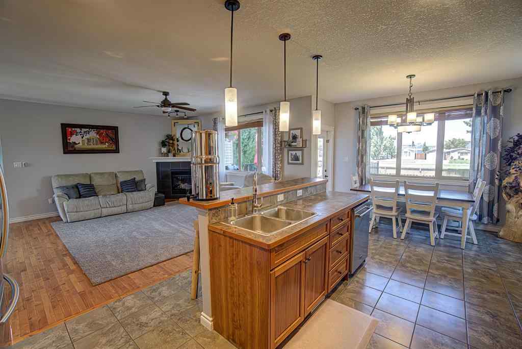 MLS® A2239678 - 54 Westlynn Spur  in NONE Claresholm, Residential