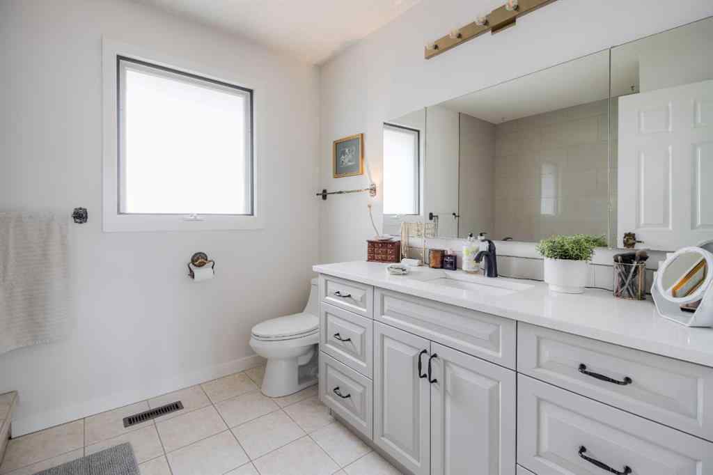 MLS® A2239717 - 3710 Oak Drive S in Redwood Lethbridge, Residential