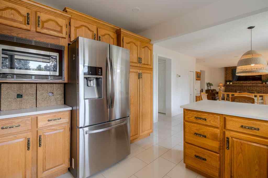 MLS® A2239717 - 3710 Oak Drive S in Redwood Lethbridge, Residential