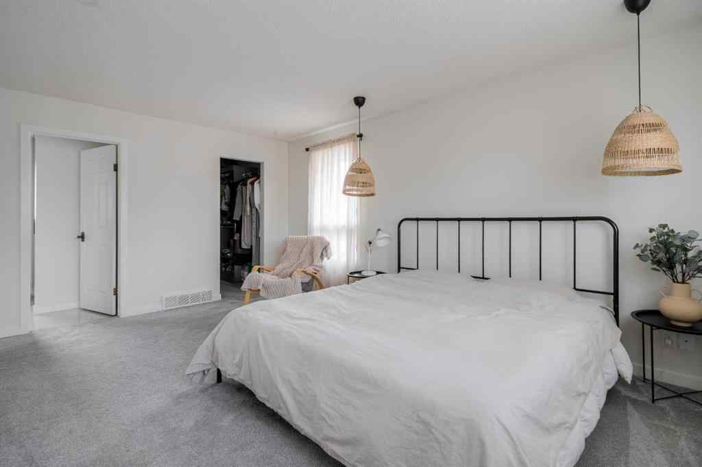 MLS® A2239717 - 3710 Oak Drive S in Redwood Lethbridge, Residential