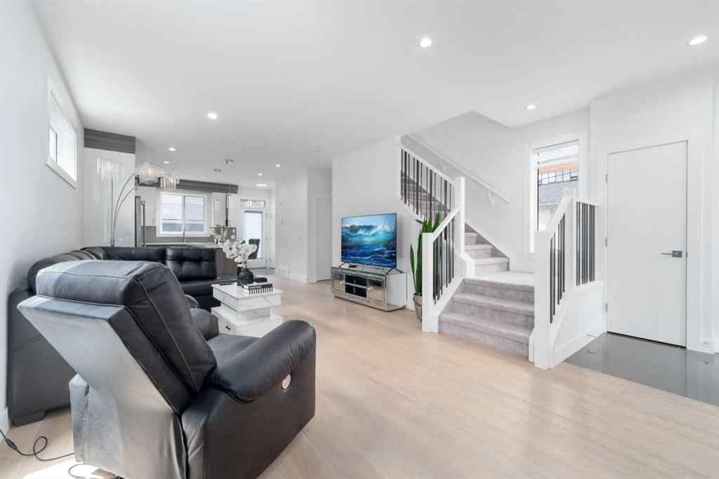 MLS® A2239724 - 415 6 Street NE in Bridgeland/Riverside Calgary, Residential